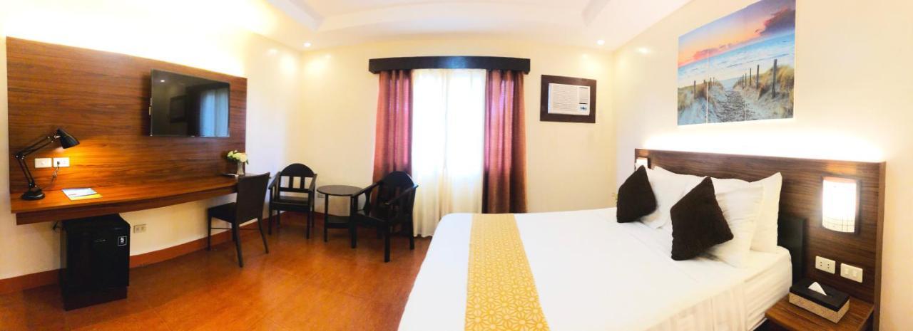 Klir Waterpark Resort And Hotels Guiguinto Luaran gambar