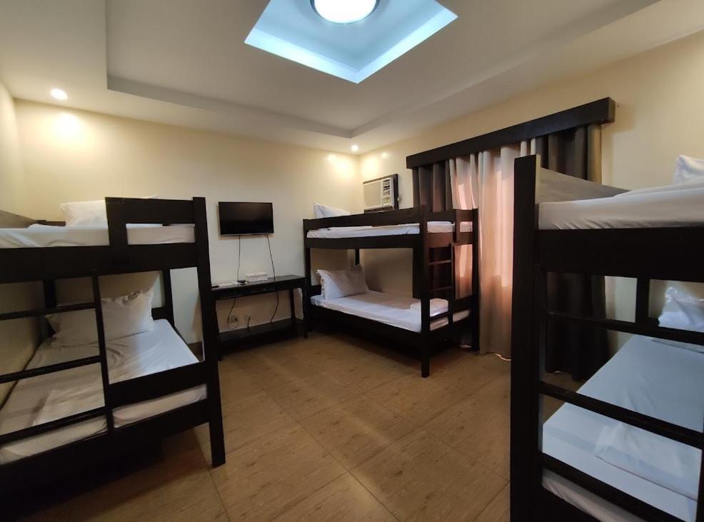 Klir Waterpark Resort And Hotels Guiguinto Luaran gambar